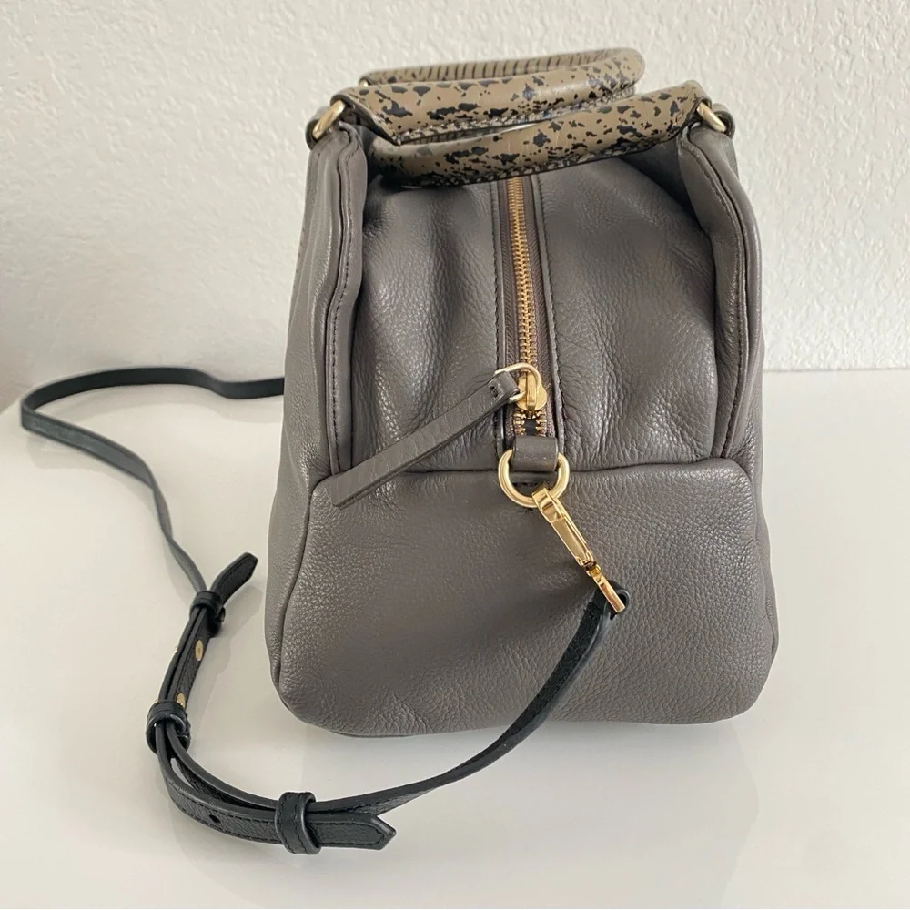 Marc by Marc Jacobs Q Snake Satchel gray Leather Bag
